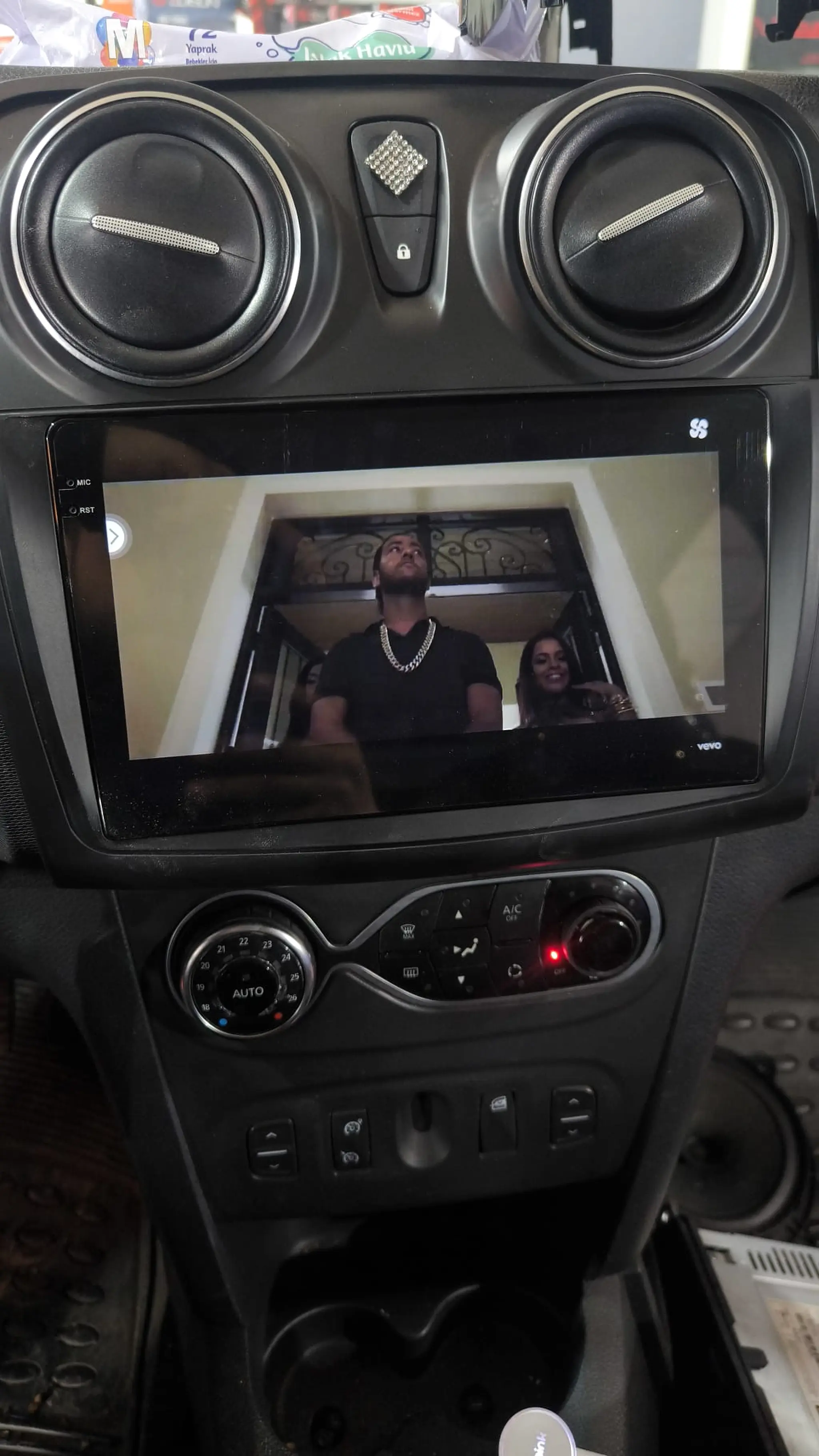 Volkswagen Passat B8 — Vibe Audio Hi-Fi Ses Sistemi & DSP
