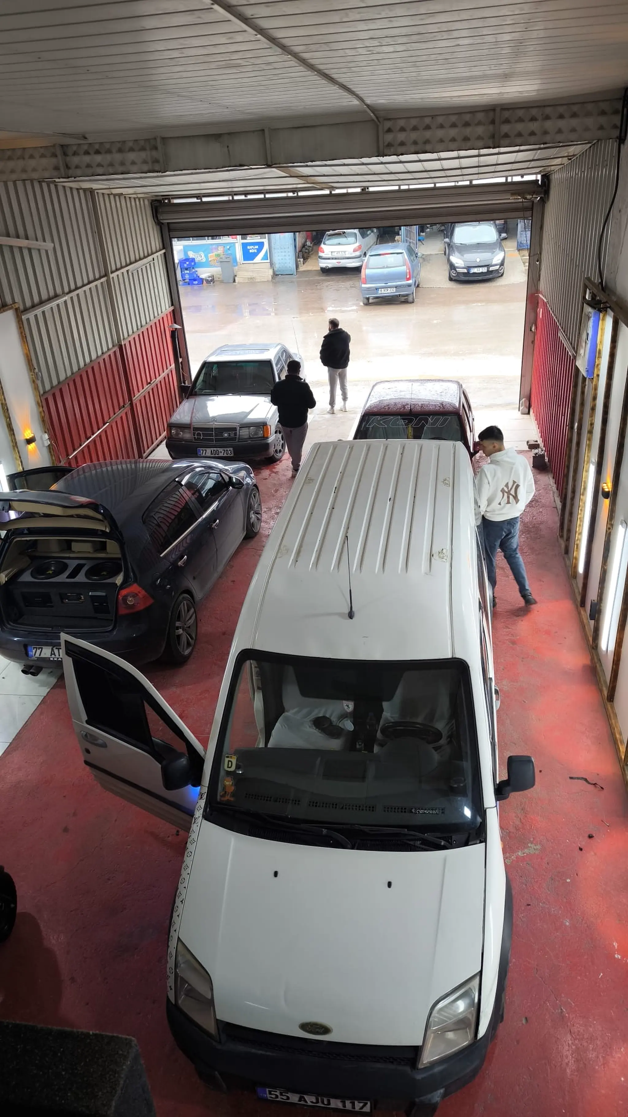 Yalova Berk Garage Memnun Müşteri Montajı